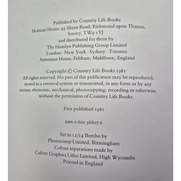 1981 Country Life Picture Book of Wales by Roger Thomas Hardcover Dust Jacket - Picture 5 of 6